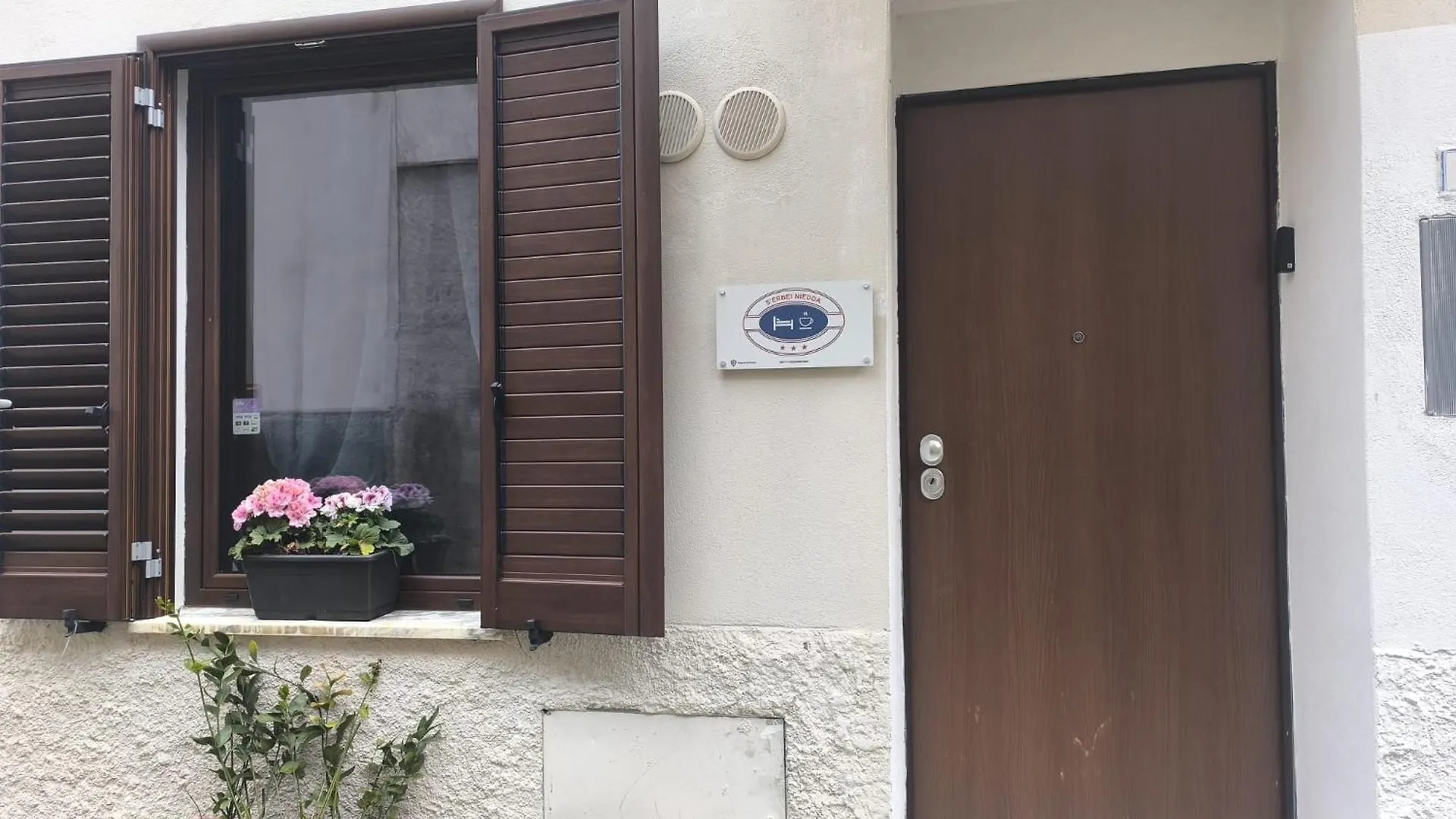 Bed & Breakfast S'Erbei Niedda Guesthouse Seùlo